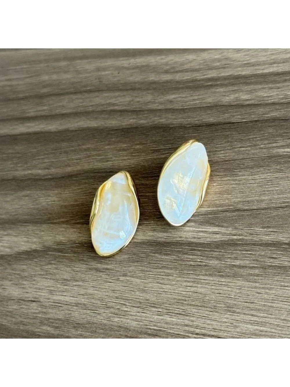 Stone Earrings Q845